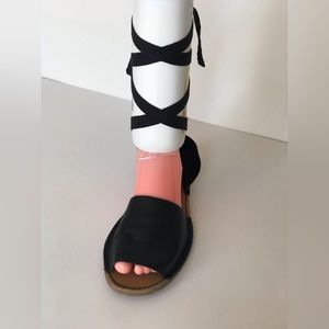 TOPSHOP Soft Genuine Leather Gladiator Ankle Ribbon Lace-Up Sandal size 9.5 EUC